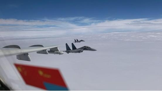 [太阳]重磅！中俄开启第十一次联合空中战略巡航 三大关键空域联动发力打破岛链军事