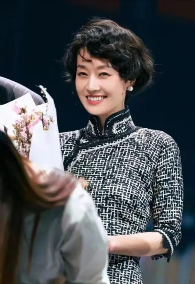 你发现没，马伊琍的气质，真的是不可多得。无论是在荧幕前还是生活中，她总是散发着一