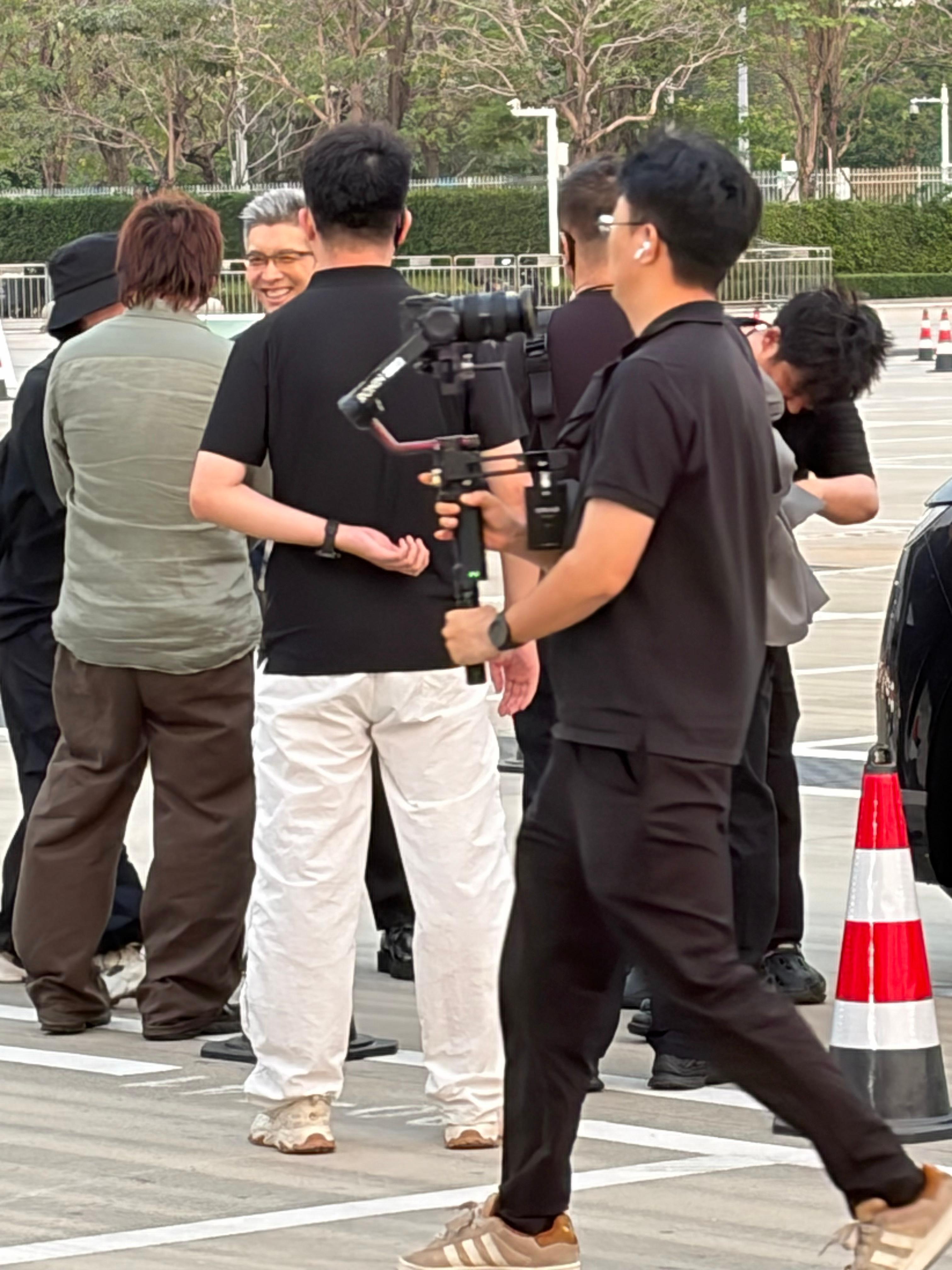 小鹏GX把四大安全测试场搬到发布会来参加小鹏发布会，现场看到大师兄和朱老师体验四