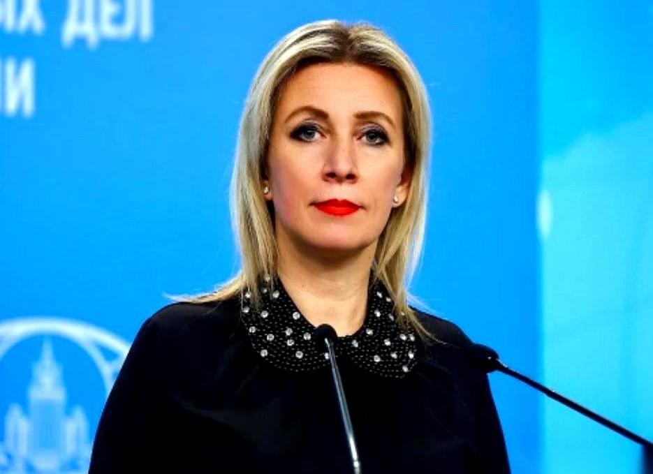 8支美式步枪，想偷偷运上咱们仁爱礁那艘破船上。
你以为这只是送点“东西”？
不，