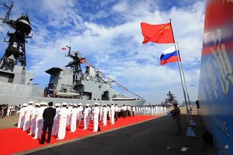 中国军舰驶入俄罗斯太平洋舰队港口，这释放出什么信号？

国防部发布消息，6月下旬