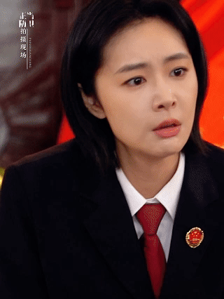 国产剧把女性对正义的追求具象化 方灵渊那句“办的是别人的人生”直接泪目 ​​​
