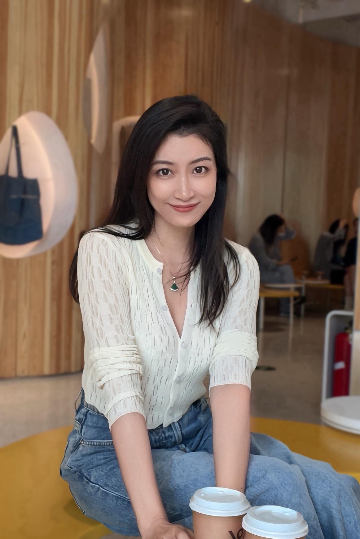 爱人的眼睛是第八大洋