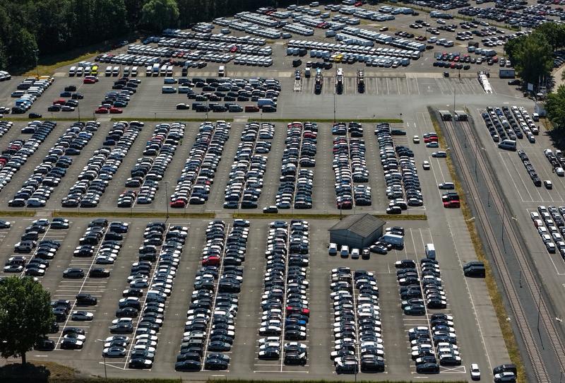 2月20日，特朗普政府与印尼敲定了互惠贸易协议。印尼将取消超99%美国出口产品的