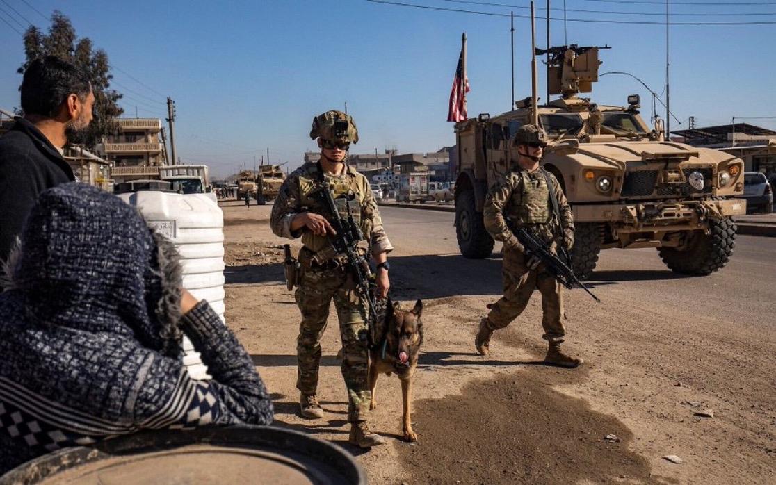 据《华尔街日报》独家报道，华盛顿正在考虑从叙利亚撤出剩余的约 1000 名美国军