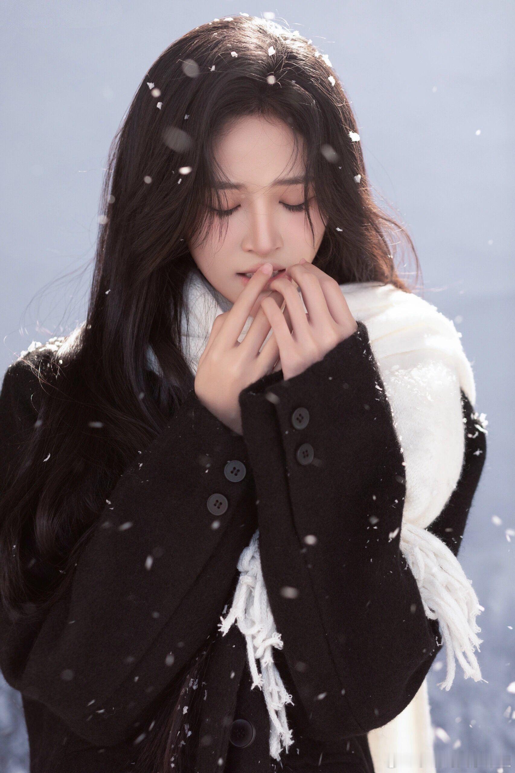 农历十一月，薄命牛的诞生季❄️在这个季节里，牛牛们的心态变得格外敏感细腻。一句不