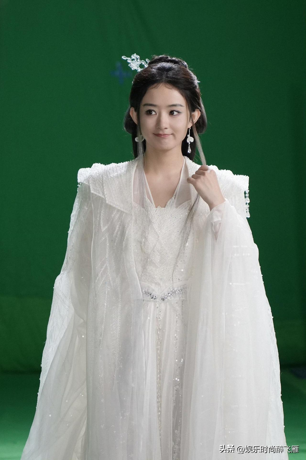 [福]【相伴丽颖，碎梦仙君来了】[烟花]
赵丽颖碎梦仙君皮肤加载完成，也太惊喜啦