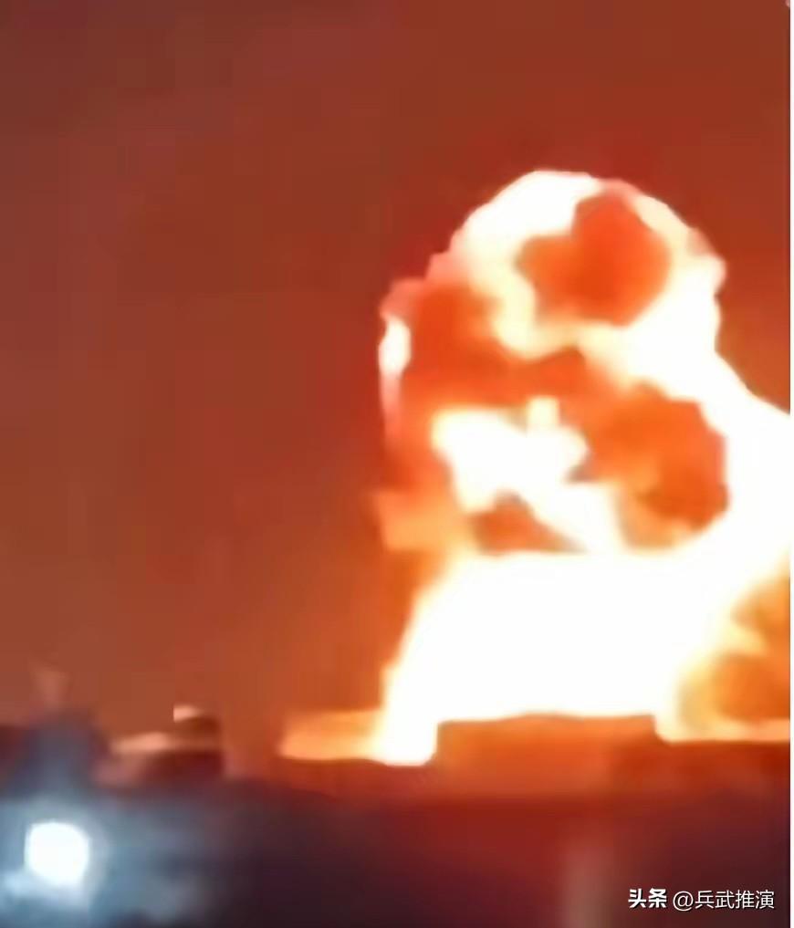 世界上最大的卡塔尔液化天然气制工厂，已被火焰吞没

全球最大的天然气工厂出事了，