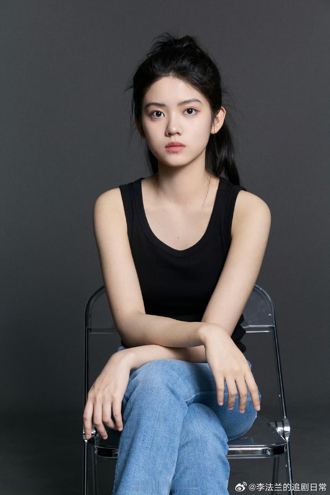 郭敬明把艾米婴儿肥减没了未来顶流小花预测～这些妹妹谁会是下一个未来顶流小花？1️
