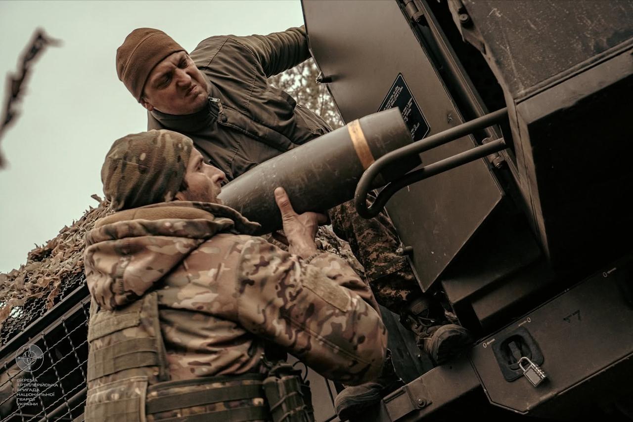 美国吃肉，只给乌克兰留了一口汤。
当地时间12月7日，美国国会公布了新一版的《国