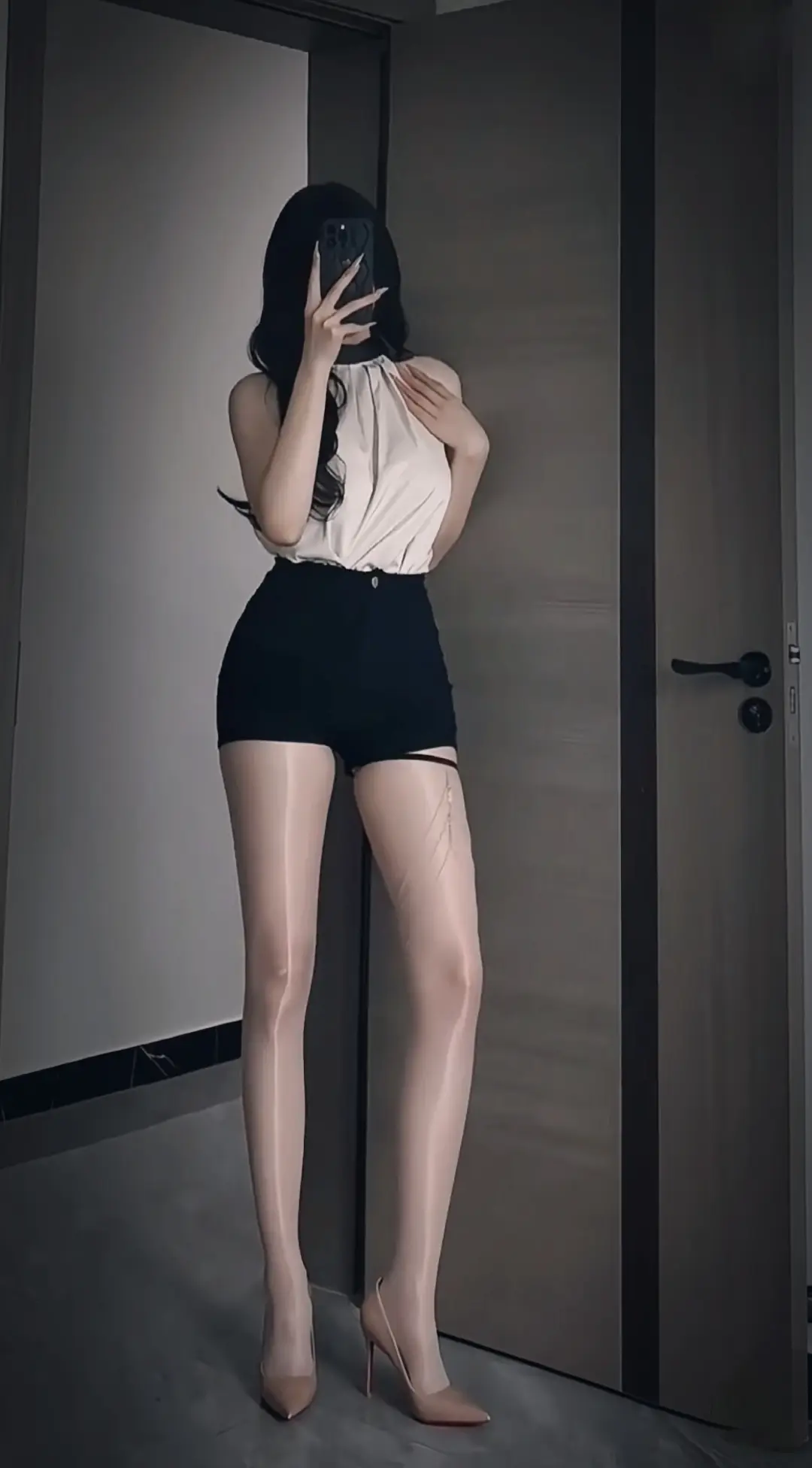 腿比你的命还长
