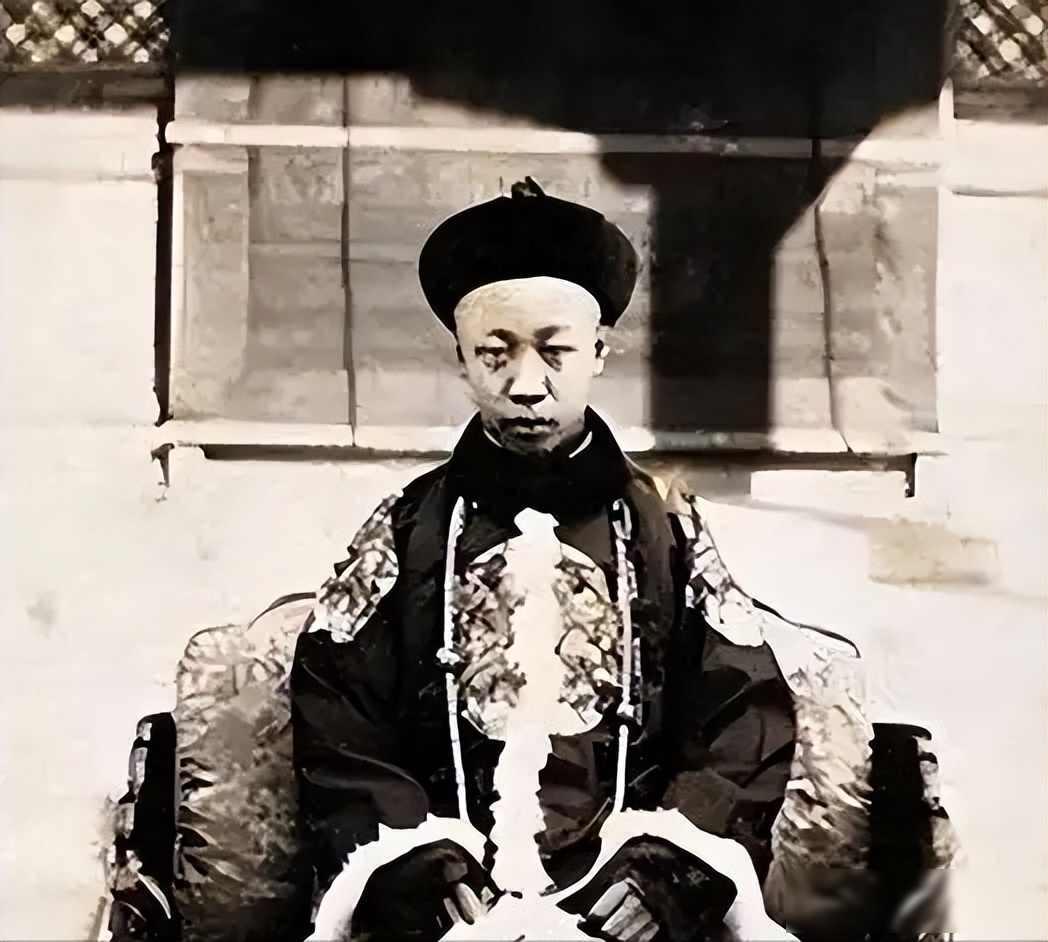 一生被慈禧拿捏，空有抱负却无力翻盘，光绪到底有多憋屈
1908年冬天的夜里，紫禁