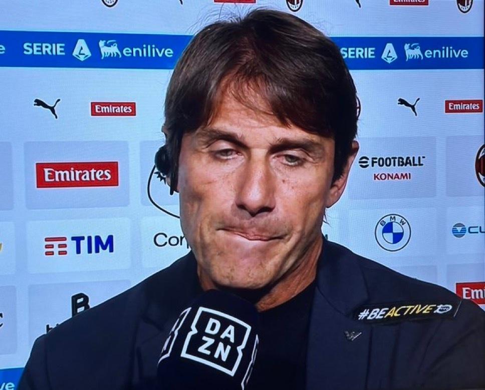 官方：迪洛伦佐接受了左膝手术国际米兰2比1都灵热点现场 SKY表示 他预计将缺席