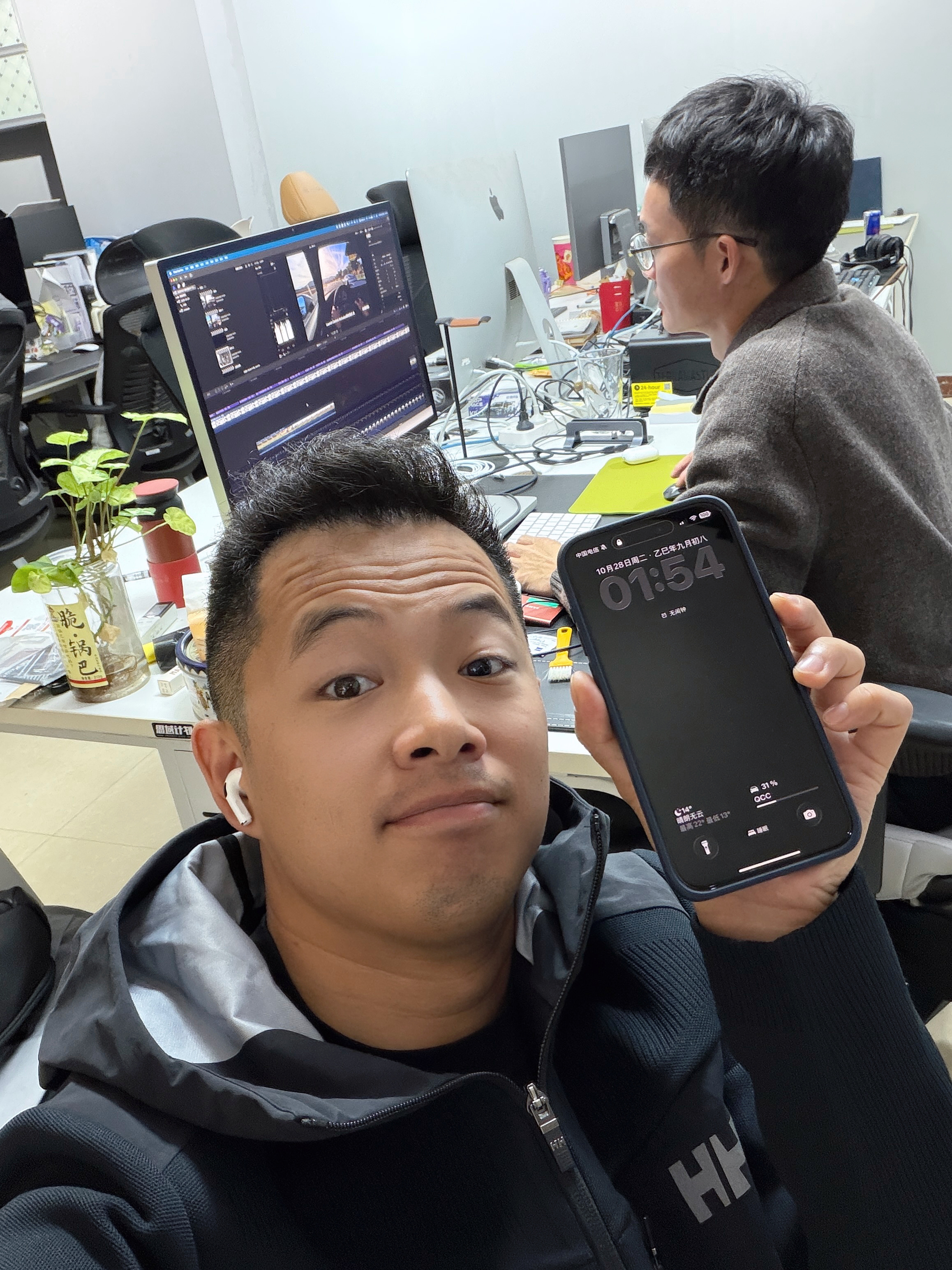 凌晨两点🕑 911 Turbo S的片子算是定稿了，还有很多遗憾，希望大家理解