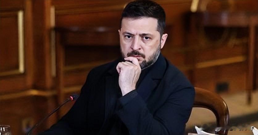 乌克兰发表声明！
就在今天，乌克兰总统泽连斯基表示，未来两三年内，乌克兰需要获得