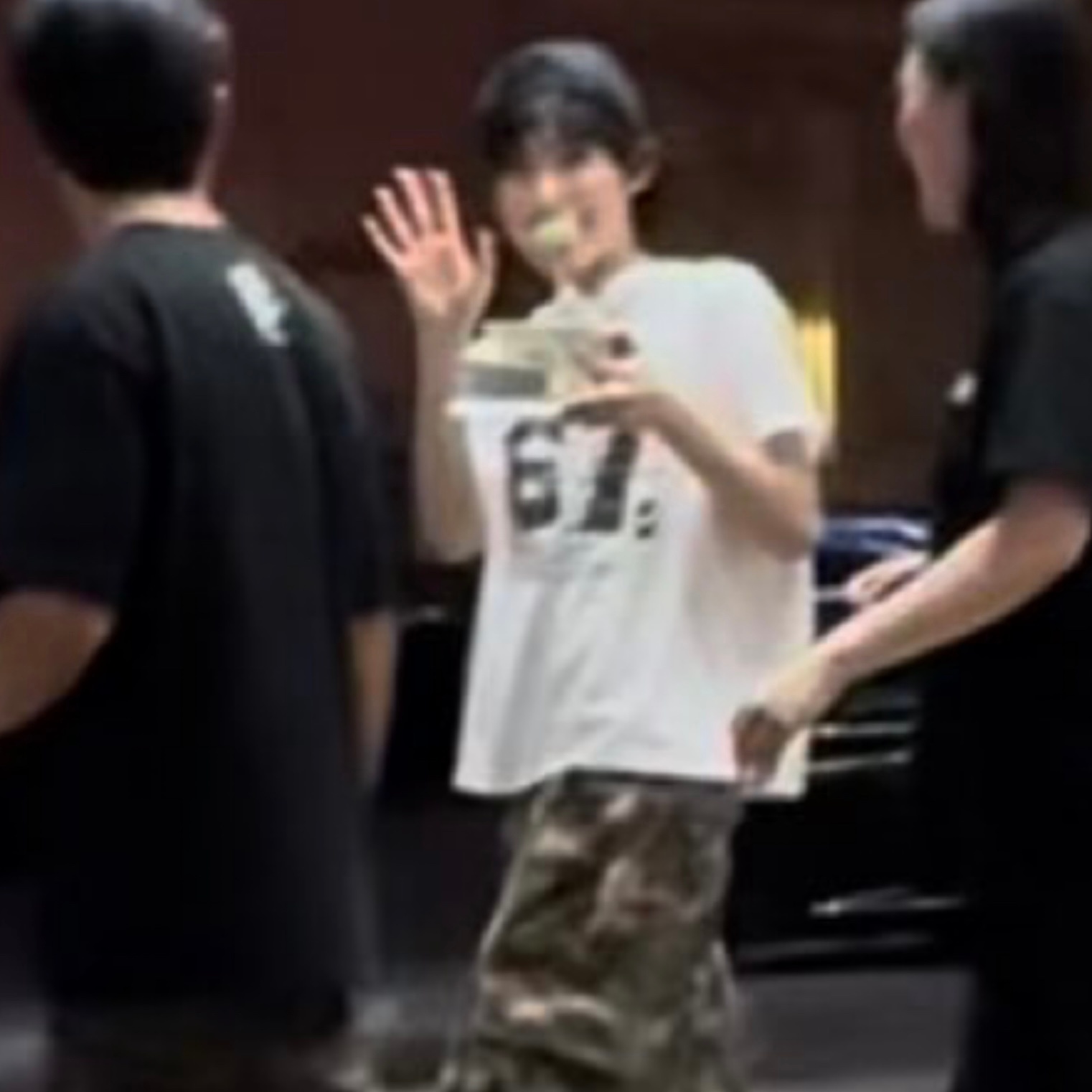 “在拉斯维加斯偶遇了善禹 看完Blood Saga之后 他怎么会如此可爱🥰 跟
