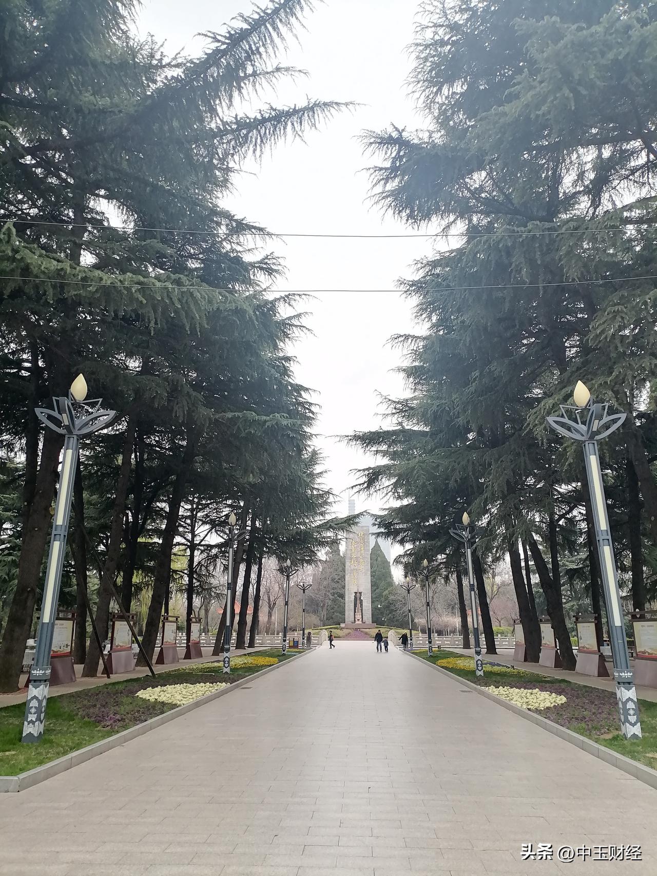 请用一句话概括一下，什么是幸福幸福就是拥有自由的空间和时间！对幸福的感悟