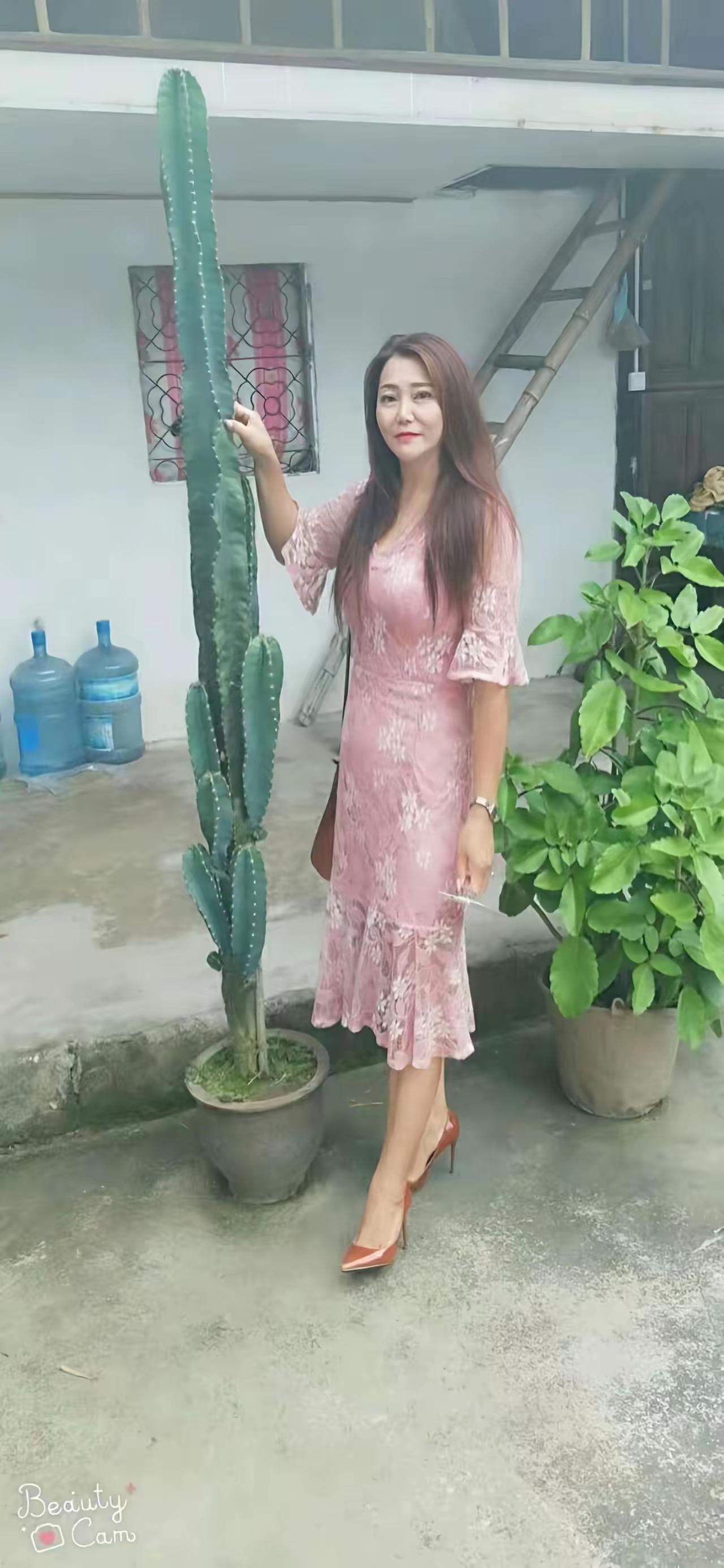 我这个年纪，要说不想男人，鬼都不信，大龄离异女性，至今过着无人问津的日子……
每