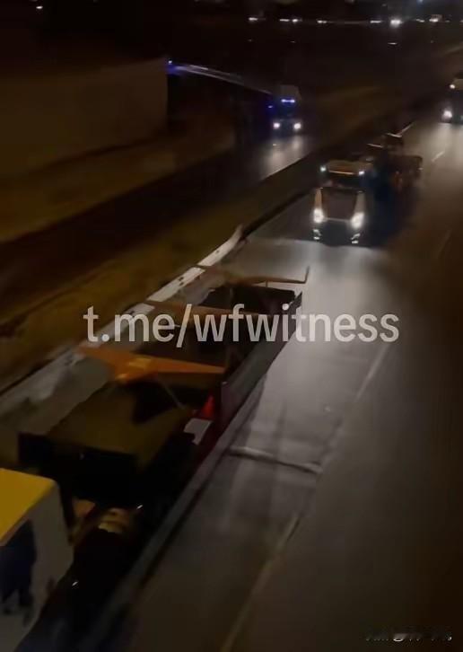 放弃幻想，伊朗正在准备大决战
伊朗正在将德黑兰的无人机及导弹想伊朗全国各地进行部