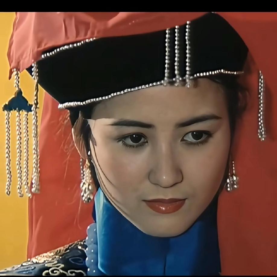 刷到《两宫皇太后》里的嘉顺皇后，麦小琴演的这版是真好看啊，端庄大气，没点开时还觉