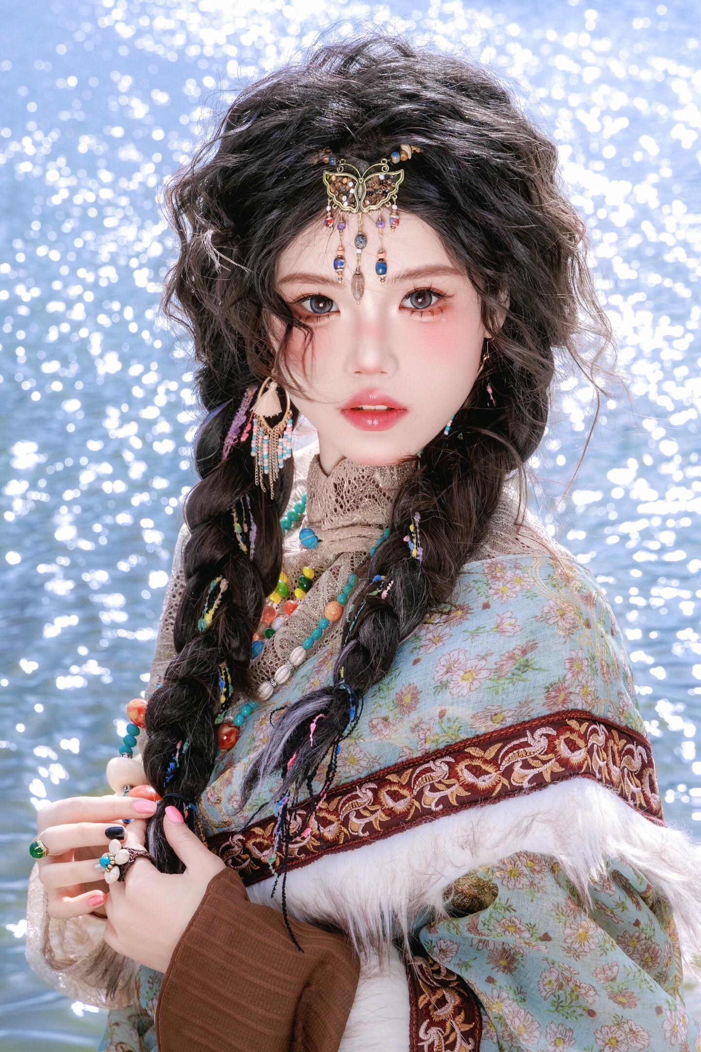 自由的风已经吹到了香格里拉。美哭了？总要去一次香格里拉吧
拍一组超美的藏服写真！