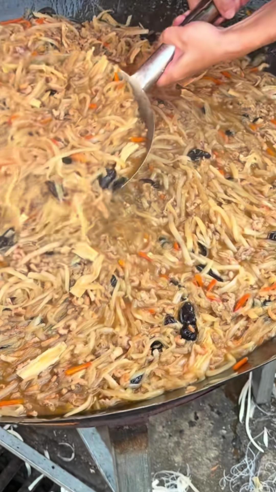 雷州酒席的“灵魂菜”：炒三丝，藏着雷州饮食文化与生活智慧

在雷州半岛，婚宴、寿