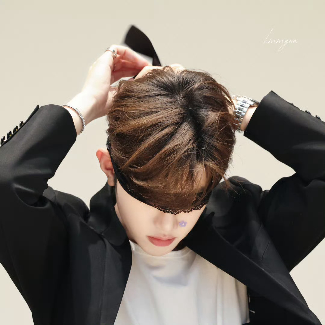 章昊 🖤🖤🖤 ​​​