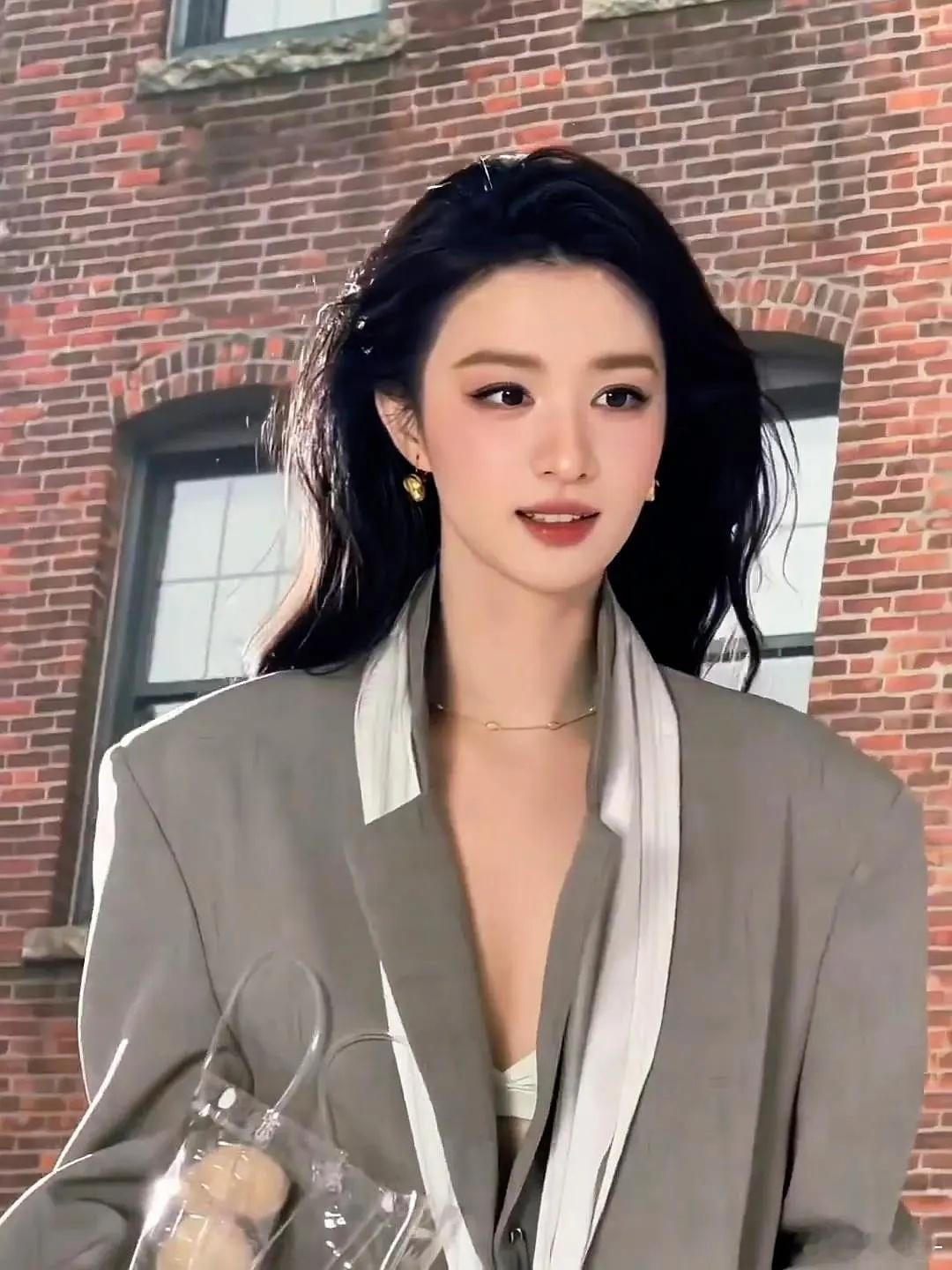 王楚然这组图也太好看了吧 好美啊 