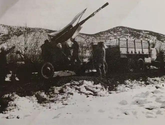 抗美援朝结束后，苏联为何又往中国运了30个师的陆军装备？

这事儿说起来挺有意思