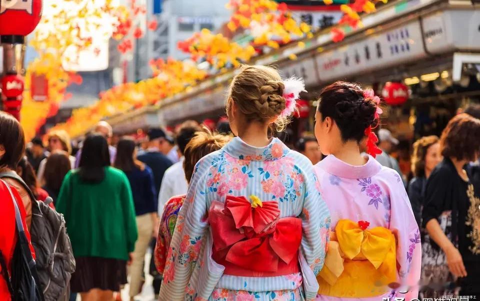 中方反制日本：2.2万亿损失只是开胃菜，三重杀招正蓄力！
 
各位老铁，今天咱们