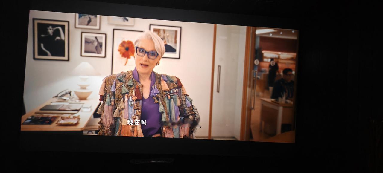 为什么我喜欢看《穿普拉达的女王》，还看了两遍，因为里面太多我们普通人的影子。
