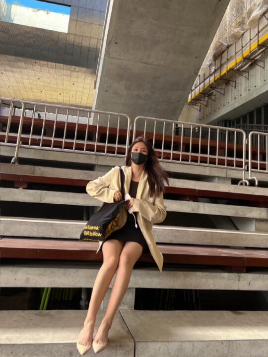喜欢艺术的金融女🇭🇰