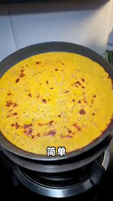 不废妈营养早餐：一周早餐饼不重样。
·星期一：鸡蛋松饼。不早起，不废妈。
→空瓶