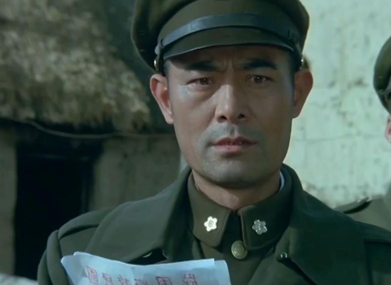 蒋介石为何逼着杜聿明去解救黄维？你看宋希濂，给他带来了啥消息
蒋介石在解放战争中