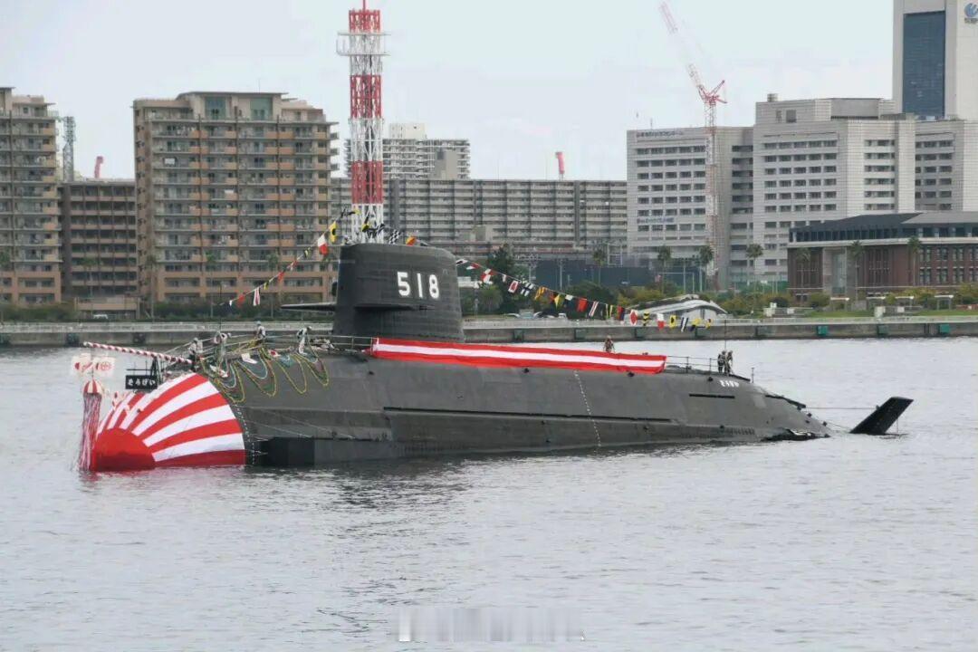 日本的异想天开，是因为他们有以下“优势”：日本海上自卫队目前拥有约22艘现代化常