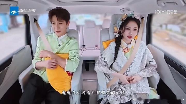 李昀锐喊白鹿鹿鹿奔跑吧谁注意到了李昀锐喊白鹿的称呼变了？之前帮宣传新剧还是“鹿姐