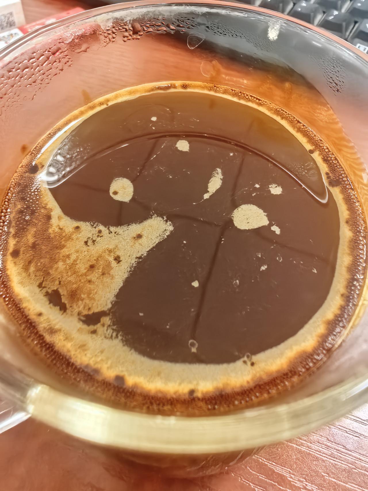如果眼里有光
那待在阴暗的地方就是煎熬
这可不是你躺不躺平就能解决的
你本就是一