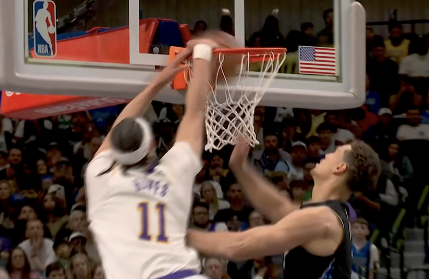 海斯隔扣2+1！！ 湖人vs独行侠