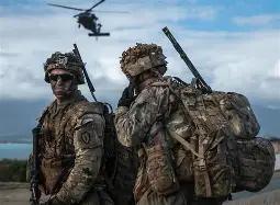 两天之后发生的事情更有意思。中国与印度尼西亚海军舰艇在台湾地区以东进行航行训练，