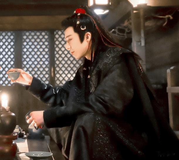 #刘宇宁角色死亡率高达80%# 刘宇宁原声台词好不错，把嘴毒腹黑但是心也有柔软之