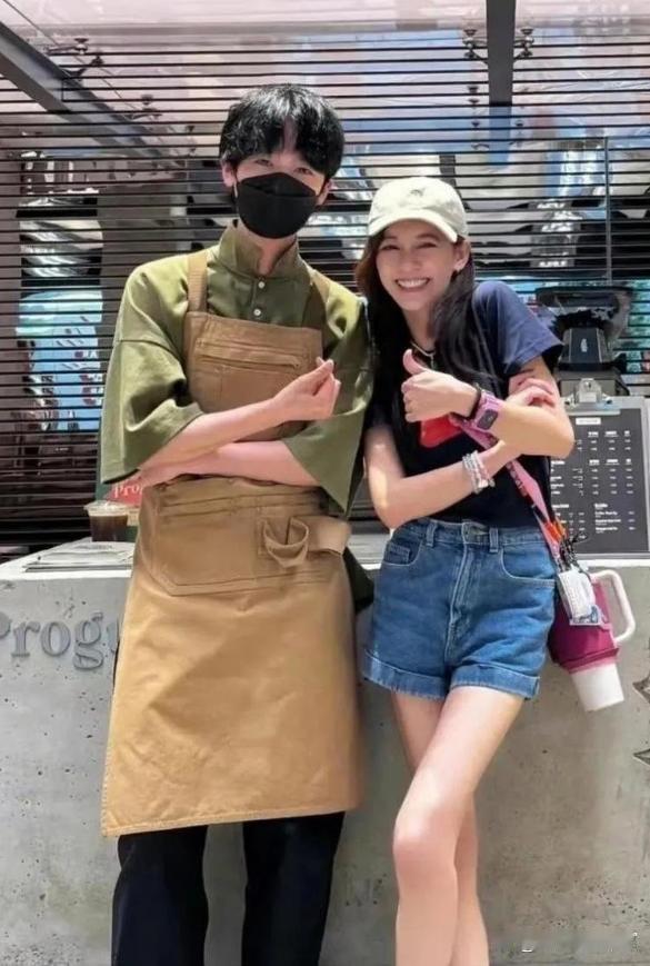 没想到陈意涵都有两个孩子了，这状态好到还以为大学生呢 