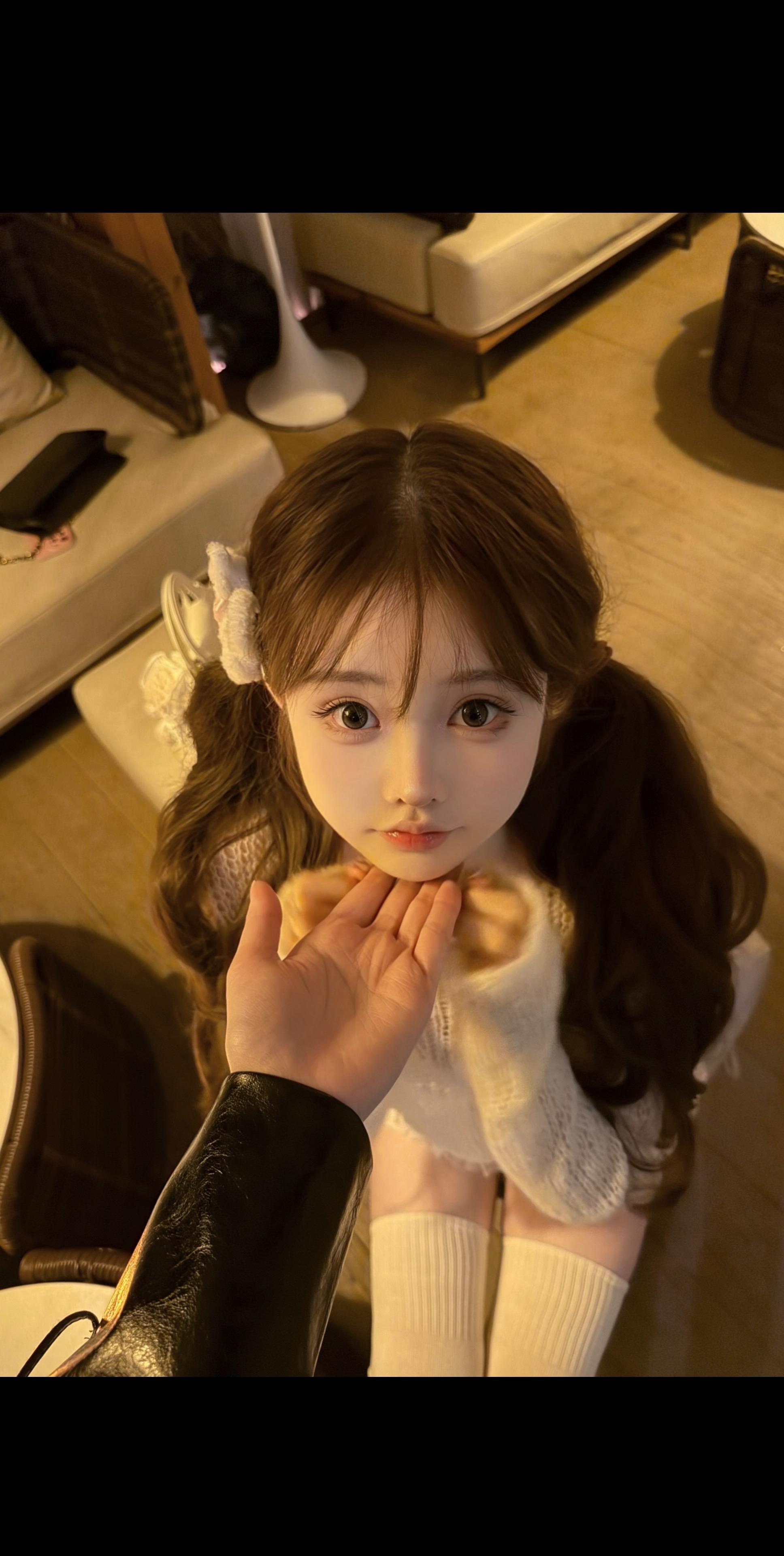 你漂亮的眼睛应该流幸福的眼泪。