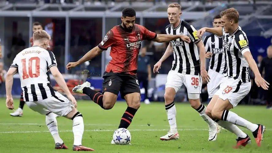 今日继续朝着好的方向出发！作品：比萨vsAC米兰    比萨状态持续低迷，AC米