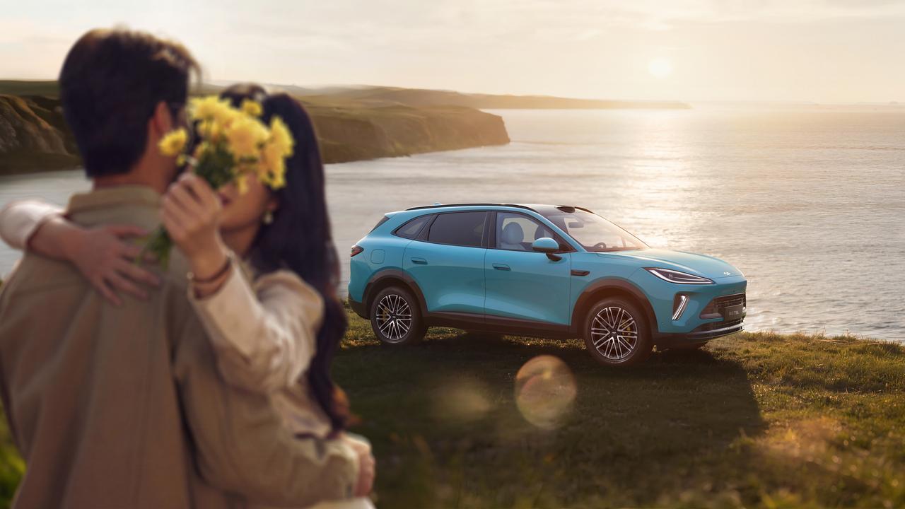 《风云T9L上市12.99万起：2000km续航+3nm芯片，15万级混动SUV