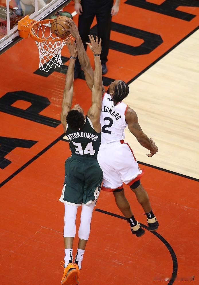 这就是为什么一直有人喷小卡脆，却从来没有人说过他菜！
快船小三连胜后，让球队重新