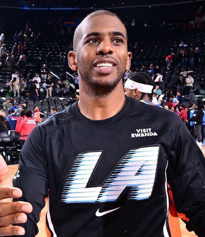 据Ramona Shelburne报道，保罗仍然留在快船，他的交易方面没有任何进