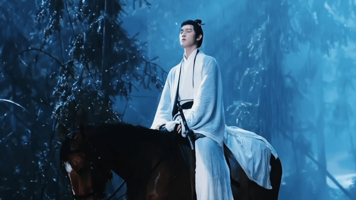 李昀锐这次真是破碎感男主来的 破碎感这个词简直是为李昀锐量身定做的。不敢相认的那