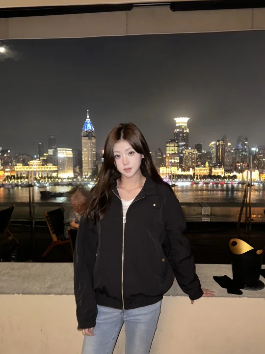 看看外滩的夜景