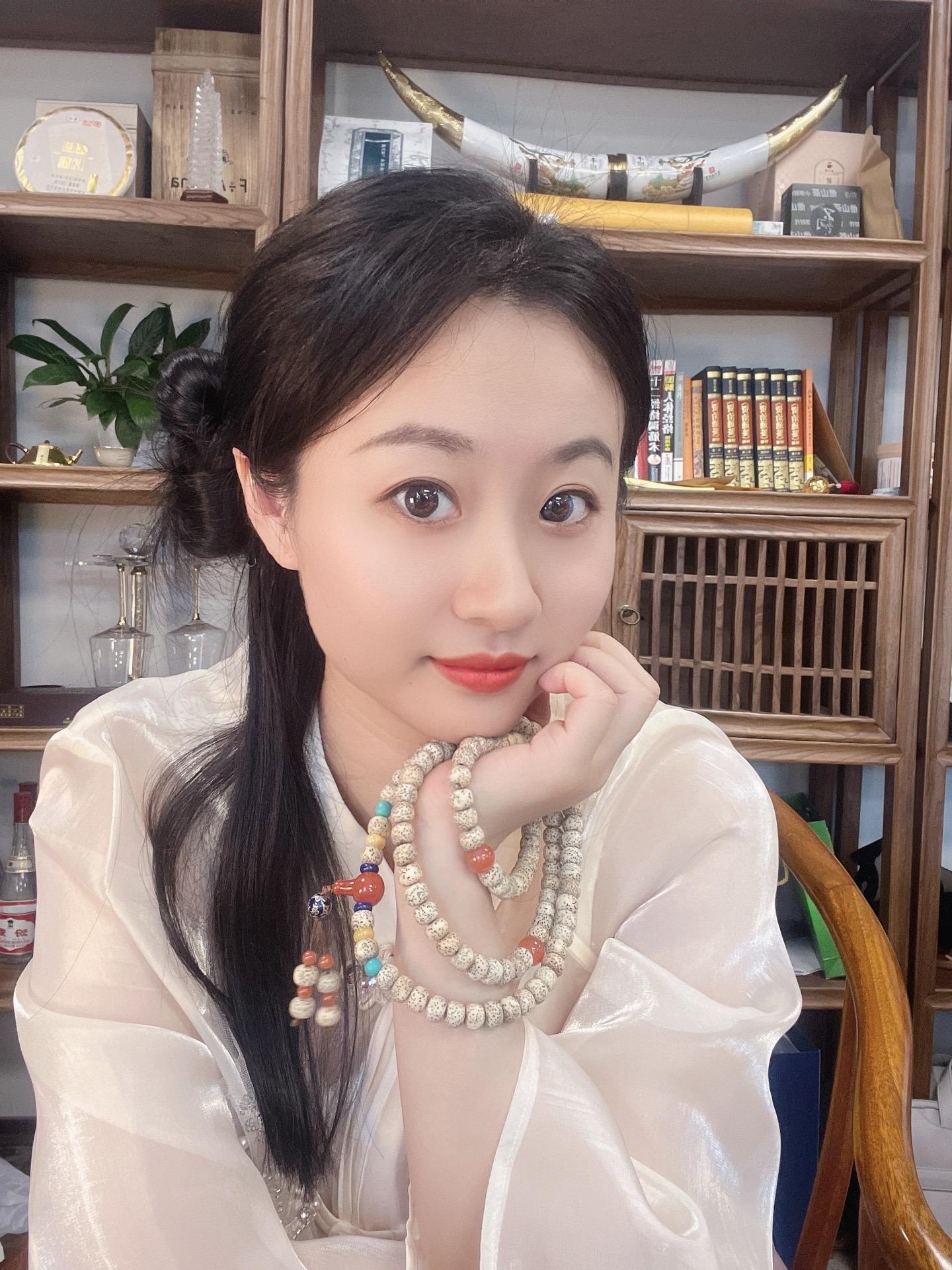 竹门就是竹门木门就是木门我是千金大小姐。