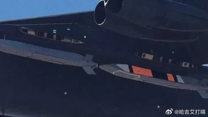 凤凰新闻【面对伊朗同归于尽打法，美军亮出王炸底牌：如果战败，就爆核武器】“美军瞒